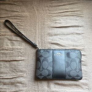 Coach Signature Small Black Wristlet